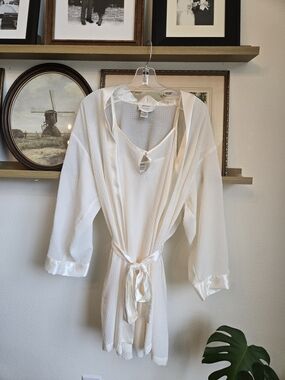 Vintage | Ivory Robe And Slip Set | Size Medium | Bridal